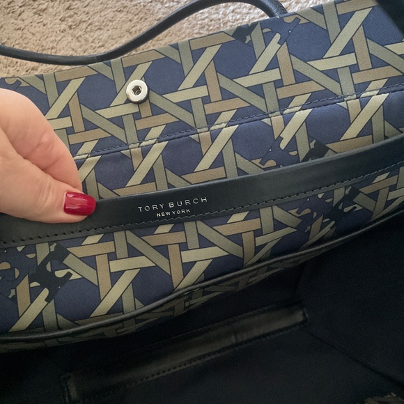 Tory Burch Basketweave Canvas/ Leather Handles Tote Bag Navy - Picture 7 of 8
